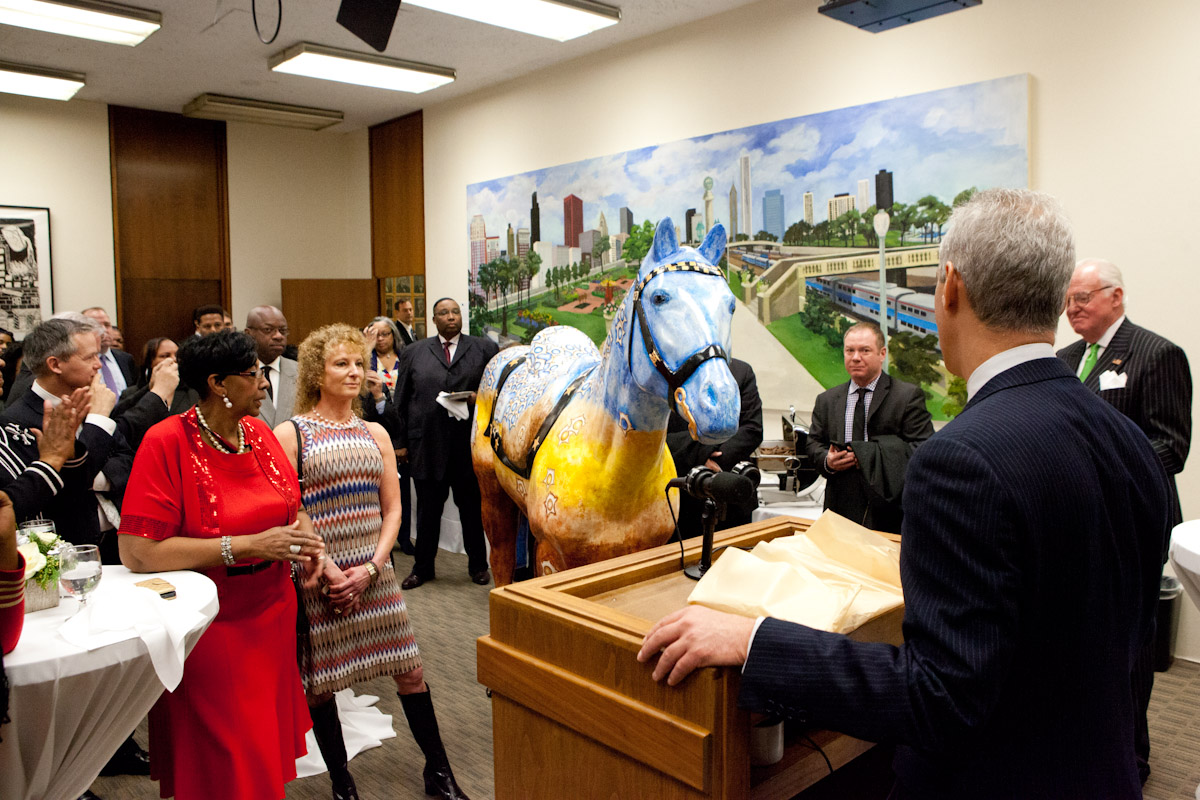 Mayor Emanuel Supporting Police Memorial Foundation Through City Council Gift